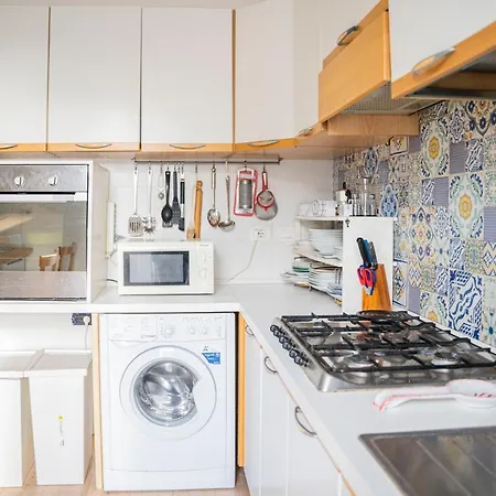 084 - Casa Dei Limoni, Cortile Privato,5 Minuti Di Auto Dal Mare Apartamento *