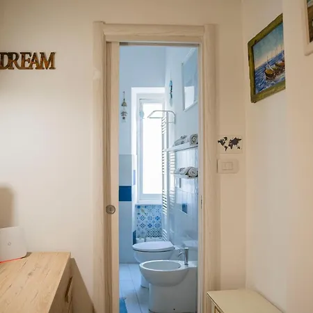 084 - Casa Dei Limoni, Cortile Privato,5 Minuti Di Auto Dal Mare Apartamento