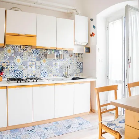084 - Casa Dei Limoni, Cortile Privato,5 Minuti Di Auto Dal Mare Apartamento Sestri Levante