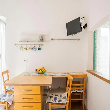 084 - Casa Dei Limoni, Cortile Privato,5 Minuti Di Auto Dal Mare Apartamento Sestri Levante