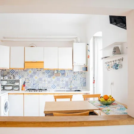 084 - Casa Dei Limoni, Cortile Privato,5 Minuti Di Auto Dal Mare